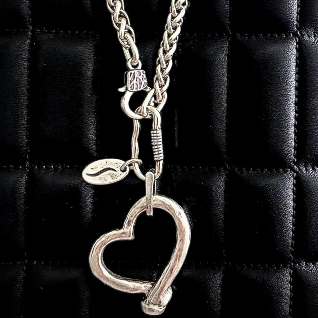 Collier Lumora