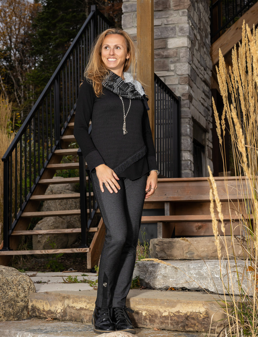 Le Col Naos Noir et Blanc