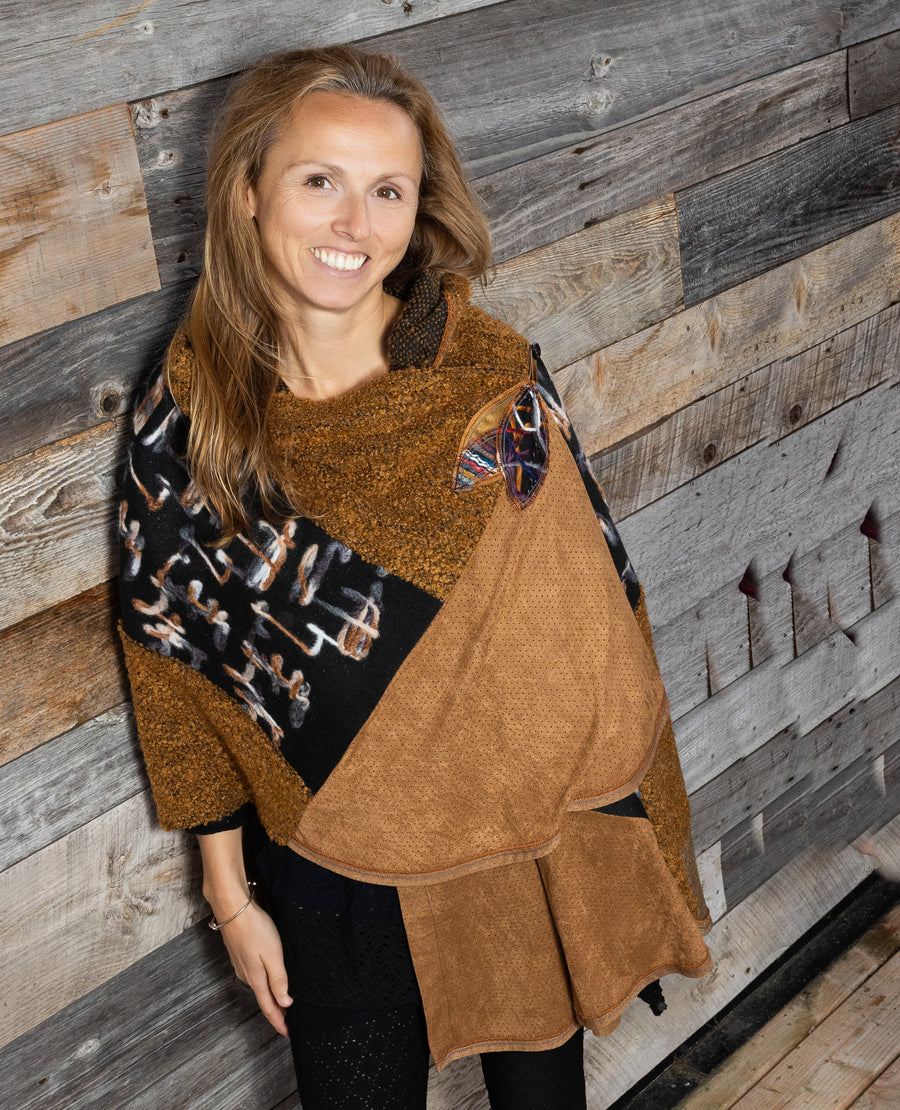 Cape Frou-frou de Luxe Caramel