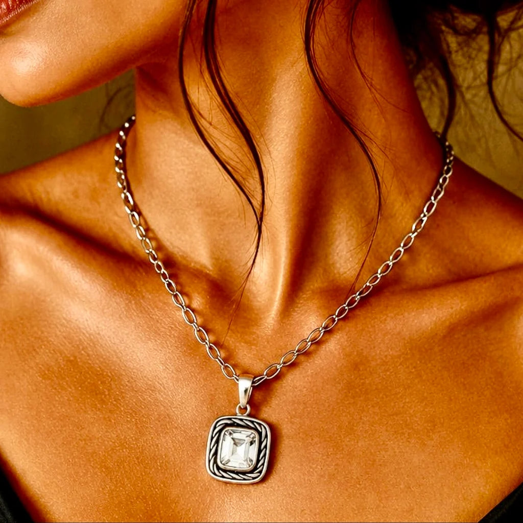 Collier Forever
