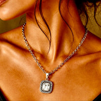 Collier Forever